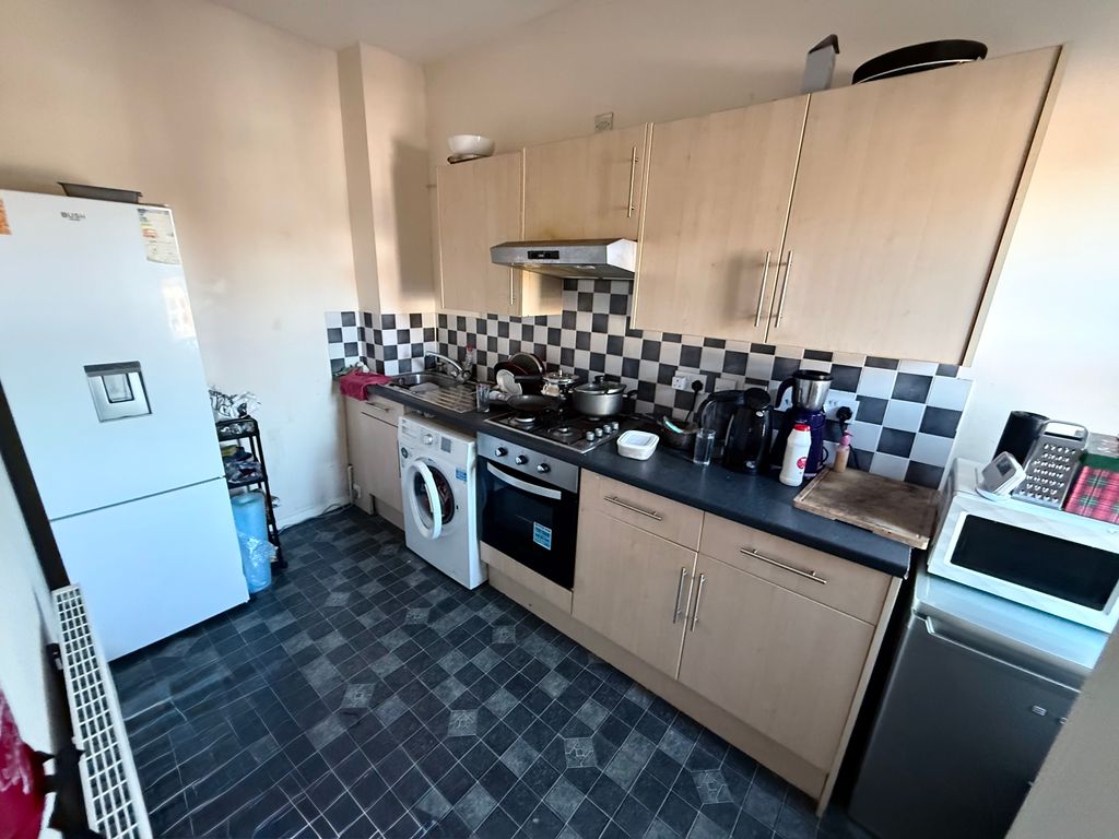 Property photo 2 of 5