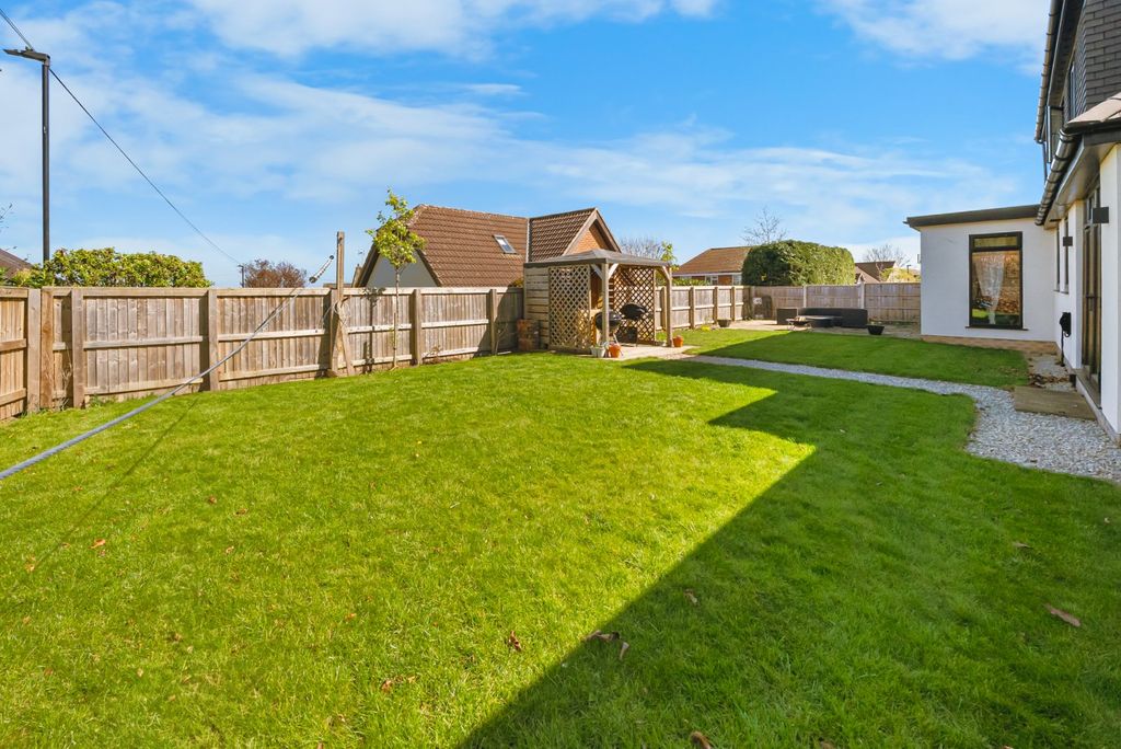 Property photo 2 of 21 Picture No. 51