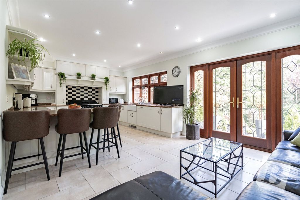 Property photo 1 of 20 Kitchen /Diner