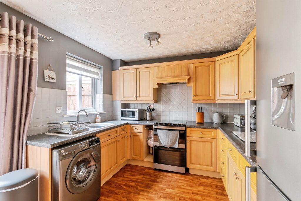 Property photo 2 of 16