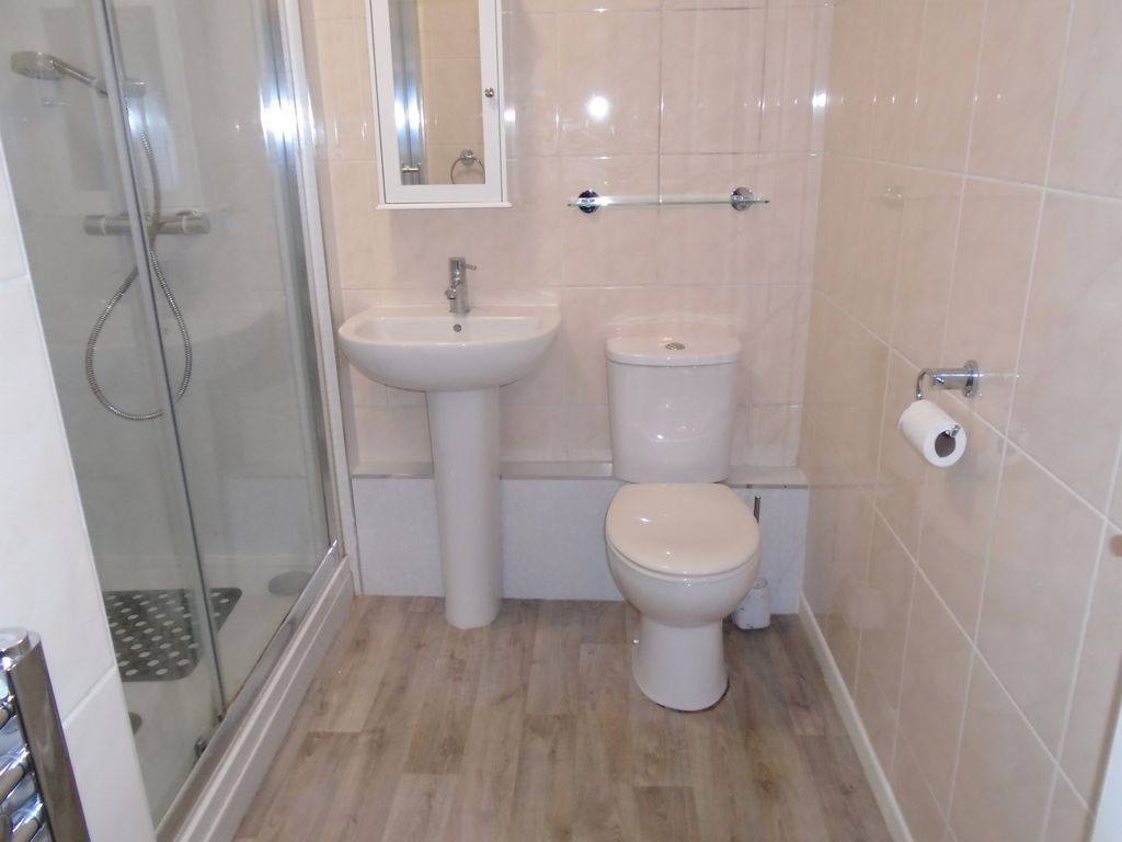 Property photo 3 of 7 Gallery