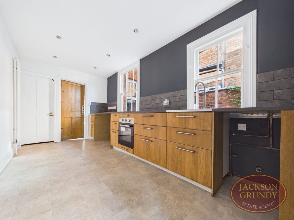 Property photo 3 of 14 Allen Road