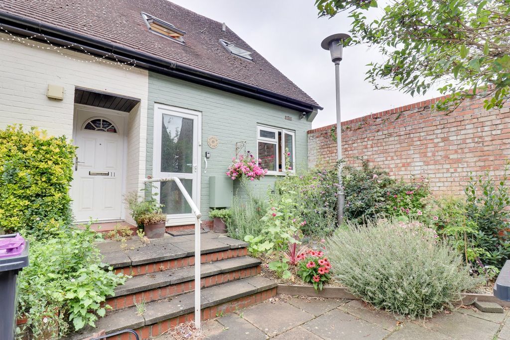 Property photo 1 of 13