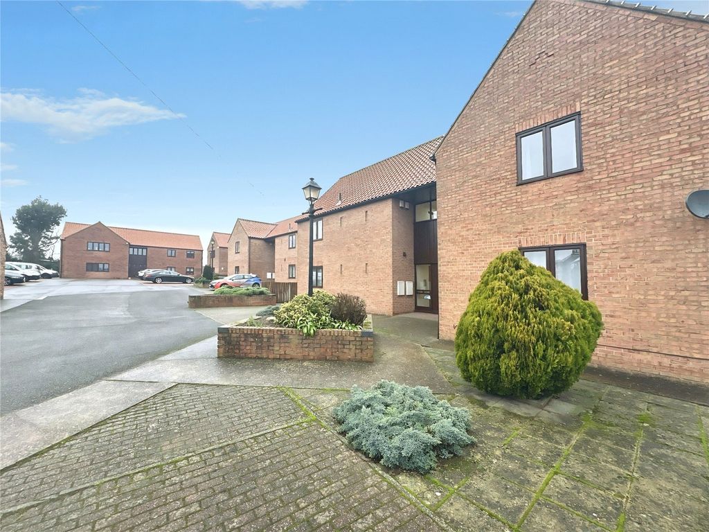 Property photo 1 of 9 Picture No. 10