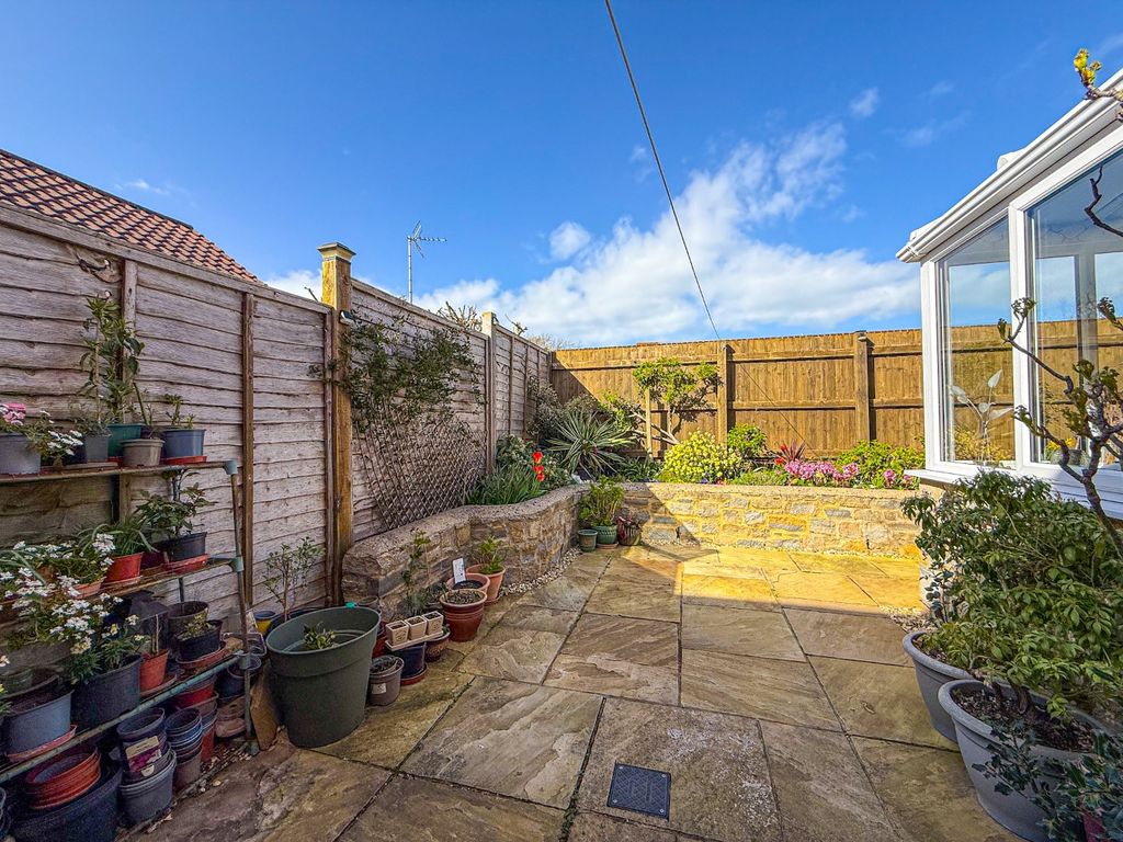 Property photo 3 of 13 47376720