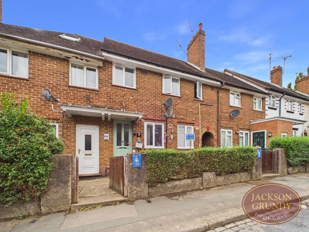 Property photo 1 of 15 Cambria Crescent