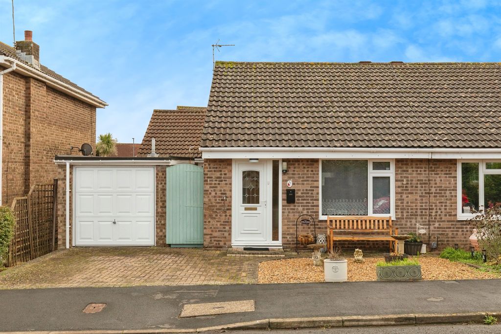 Property photo 2 of 22