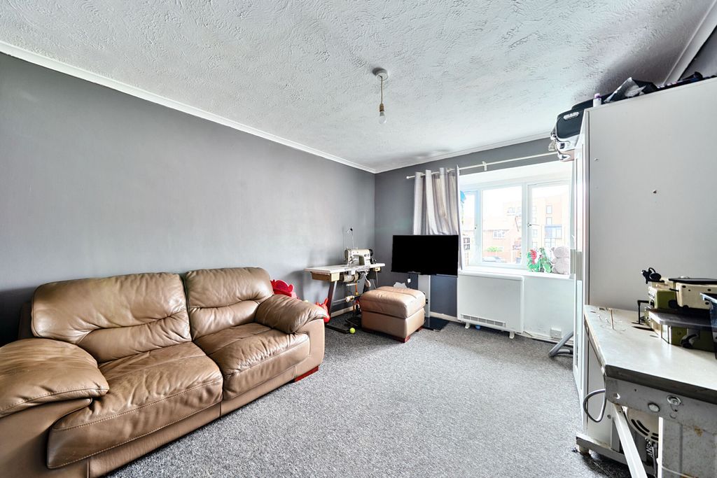 Property photo 2 of 16 1316518-2-685d2Bc...