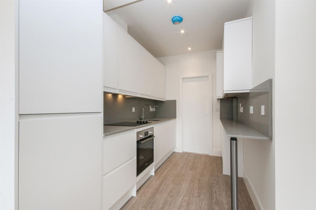 Property photo 2 of 8 2