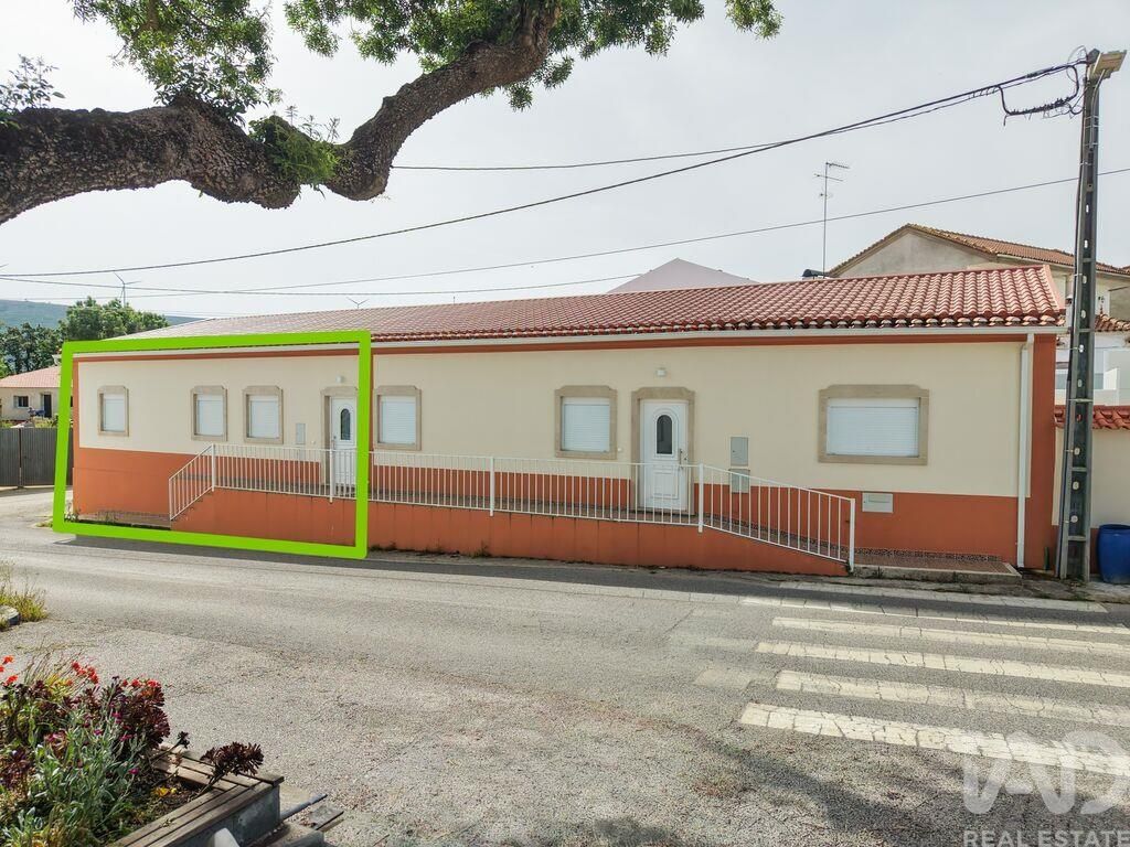 Property photo 2 of 35