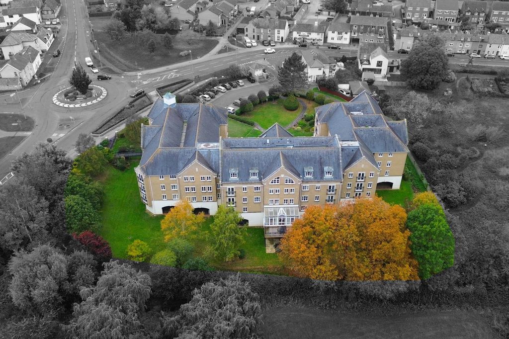 Property photo 1 of 14