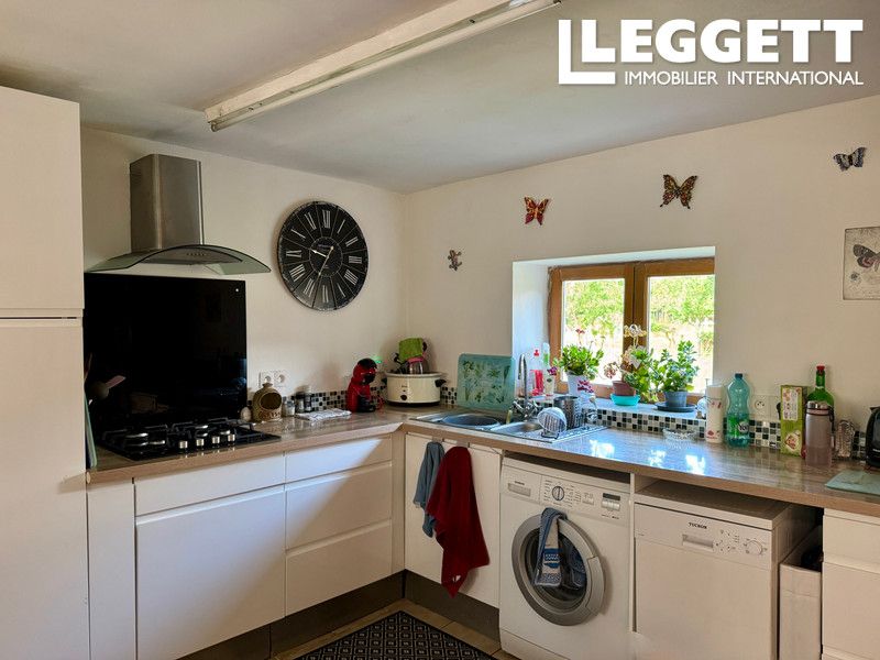 Property photo 2 of 10