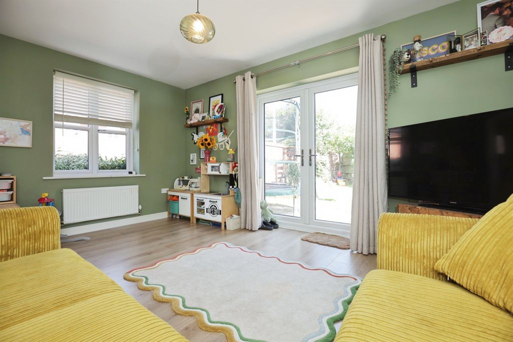 Property photo 2 of 14