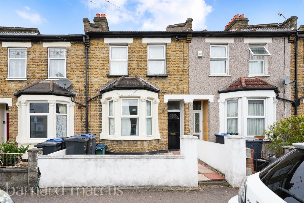 Property photo 1 of 12