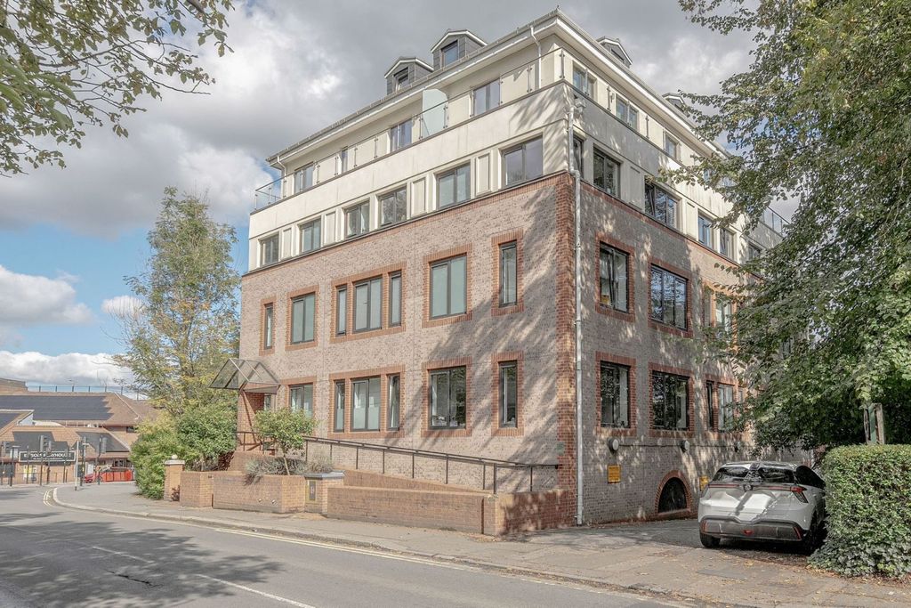 Property photo 1 of 66