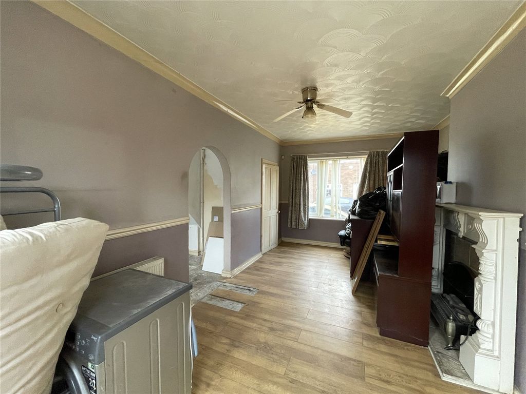 Property photo 3 of 12 Picture No. 03