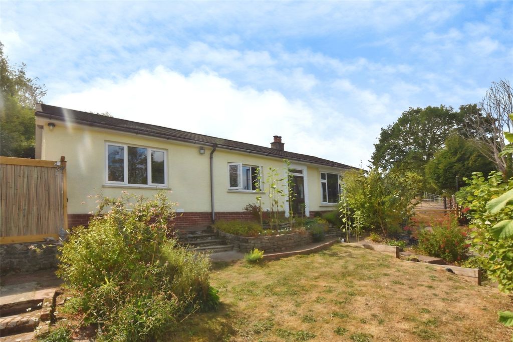 Property photo 1 of 20 Front