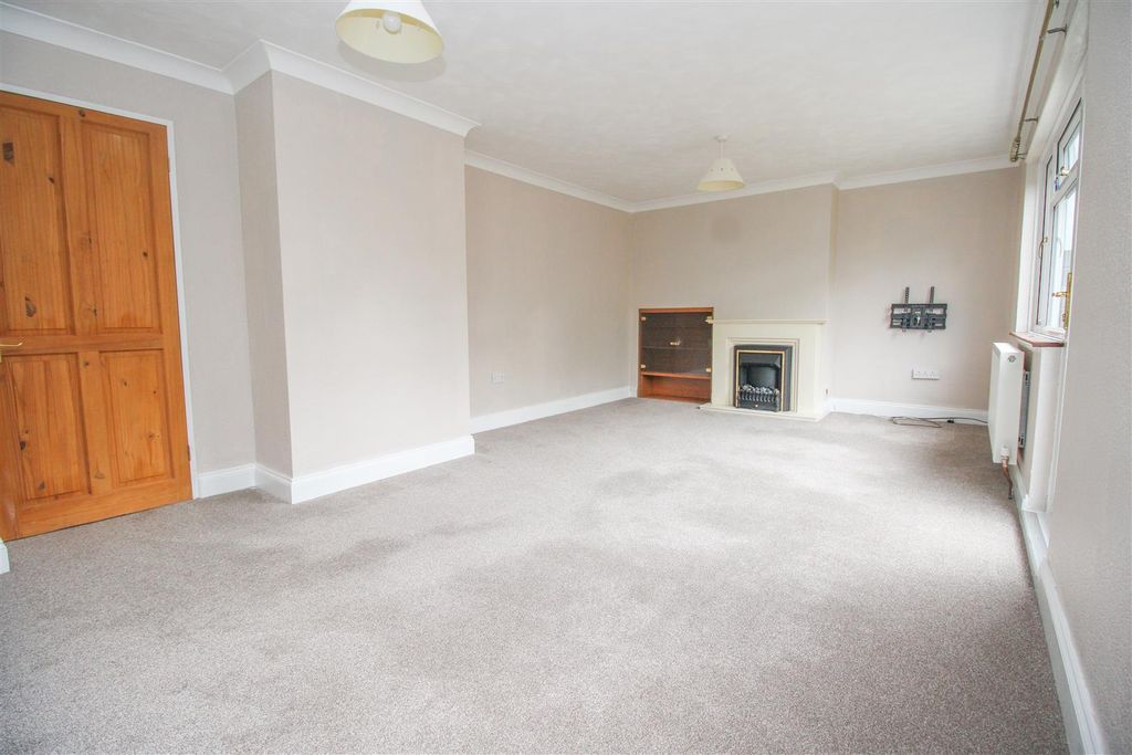 Property photo 2 of 14 Img_4824.Jpg