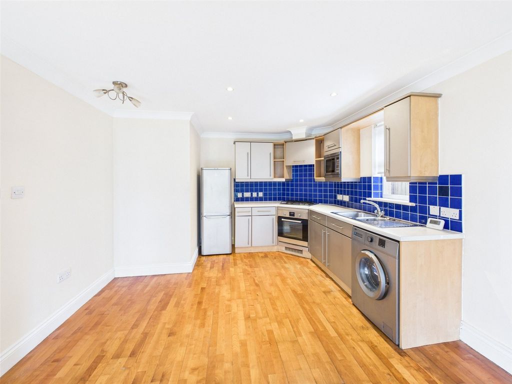 Property photo 2 of 14 Picture No. 08