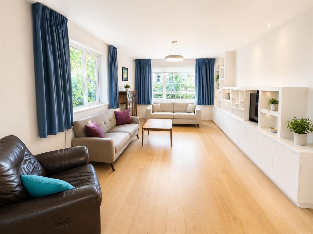 Property photo 1 of 8 5B86B4F2-9F0c-4A32-A4A2-9d9865662c1d.Png