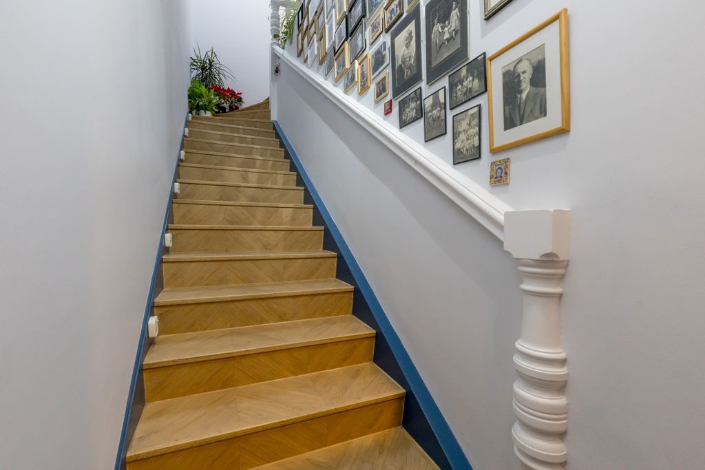 Property photo 3 of 25 Property Image 3