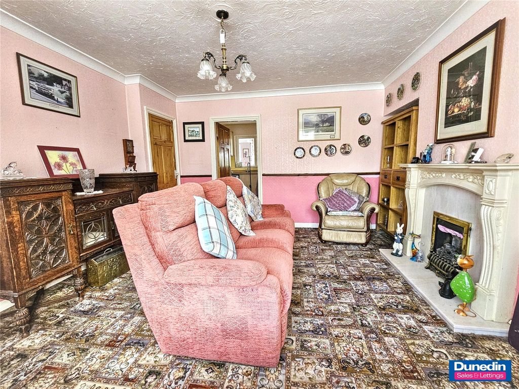 Property photo 2 of 15 Picture No. 16