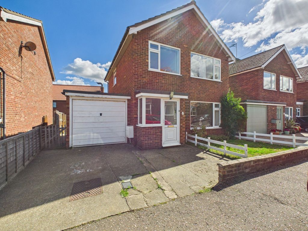 Property photo 1 of 13