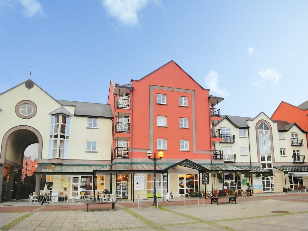 Property photo 2 of 11