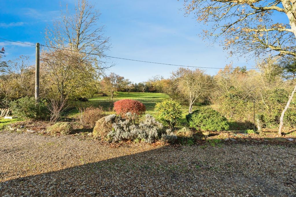 Property photo 2 of 17 Views