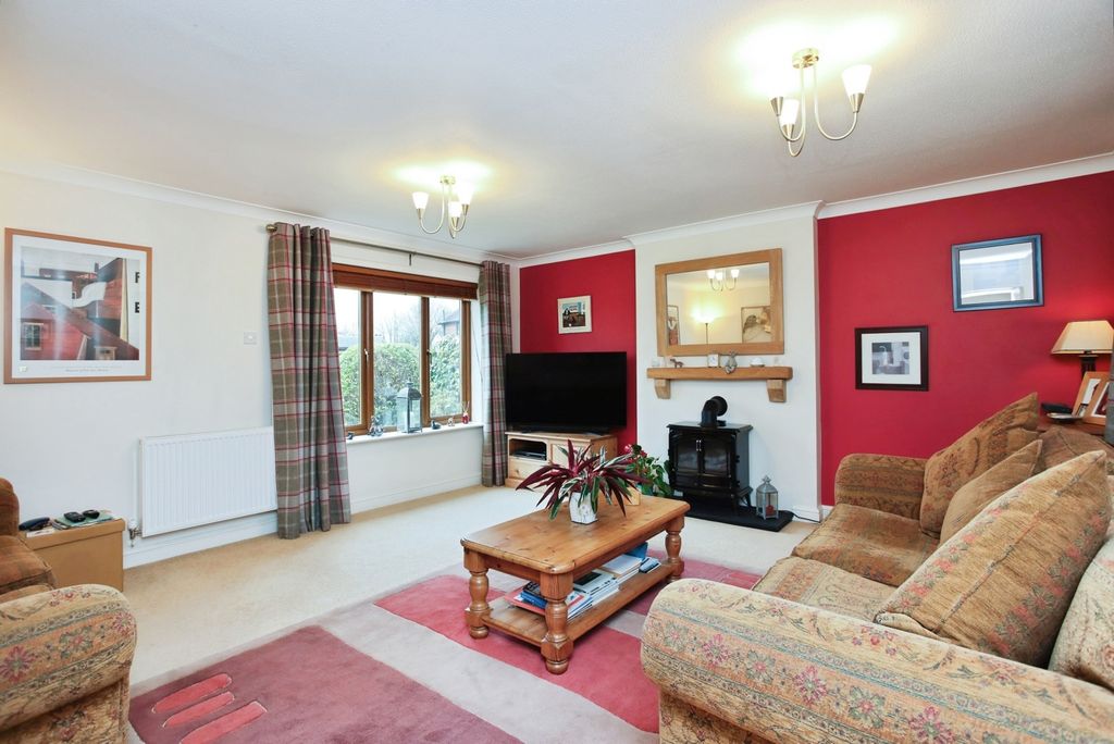 Property photo 2 of 20 Pbox-Img.Jpg