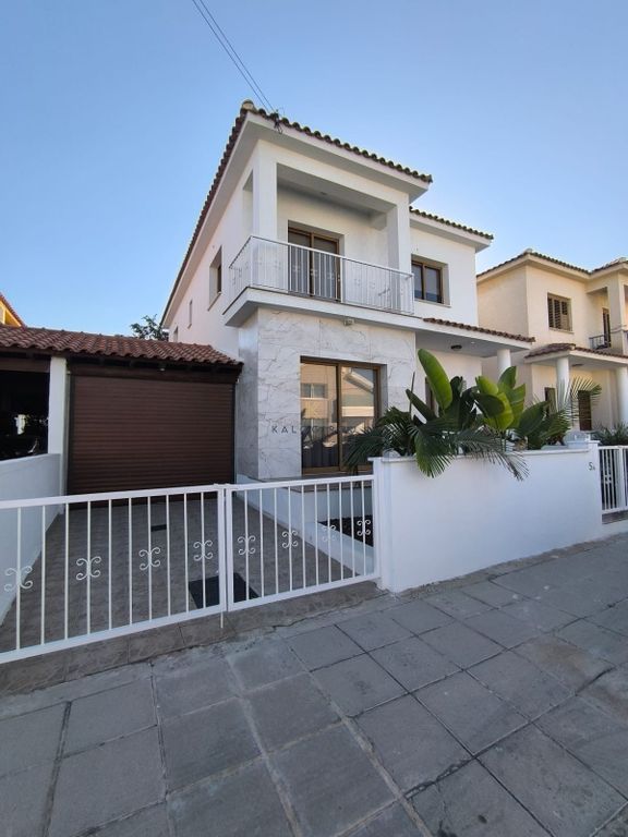 Property photo 1 of 29