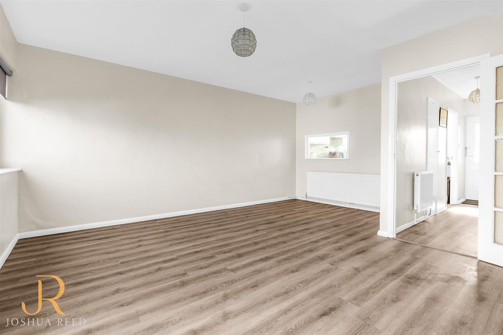 Property photo 2 of 19 Internal-14.Jpg