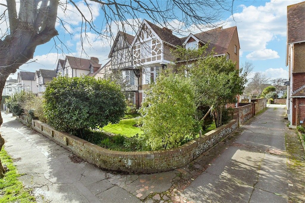 Property photo 3 of 18 External Web 2