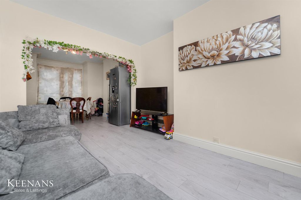 Property photo 2 of 16 2.Jpg