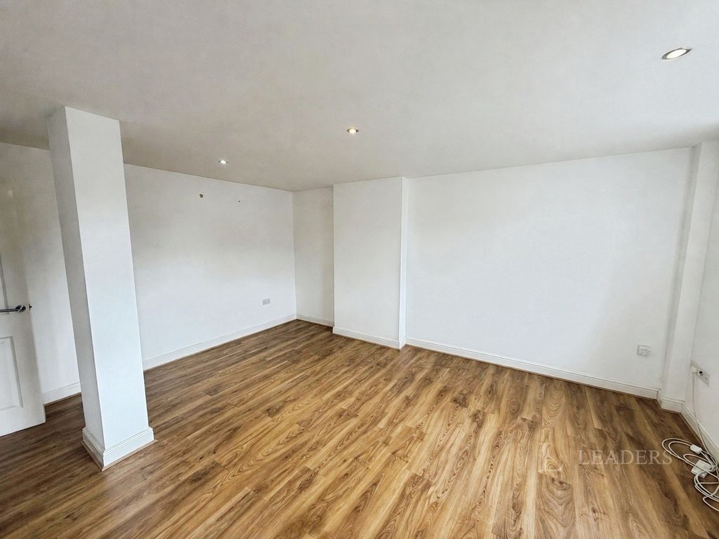 Property photo 2 of 7 Pbox-Img.Png
