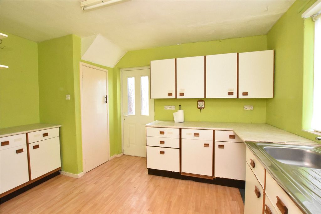 Property photo 3 of 23 Picture No. 29