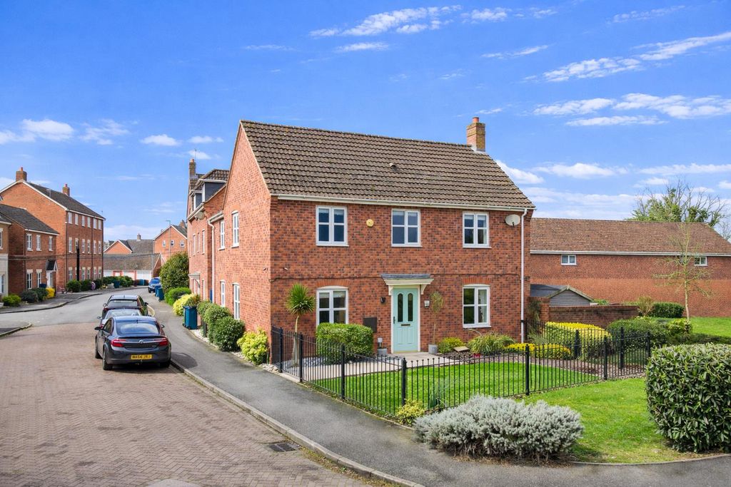Property photo 1 of 25 38749181-Eaed-4340-A6ee-9F5F3Ca3Ca63.Png