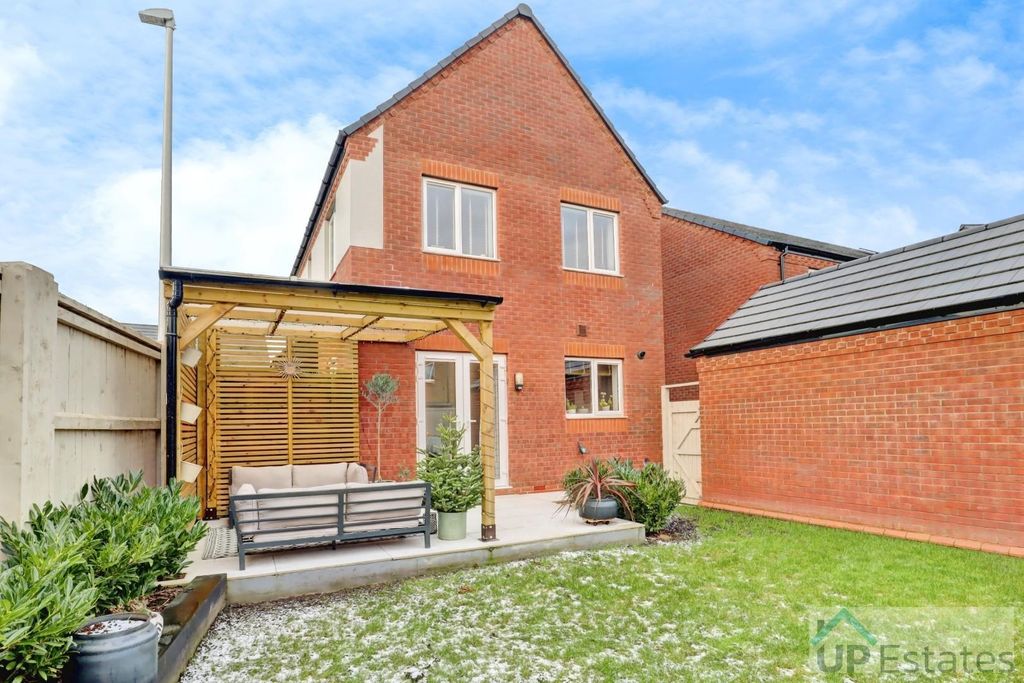 Property photo 2 of 17 Rear Aspect