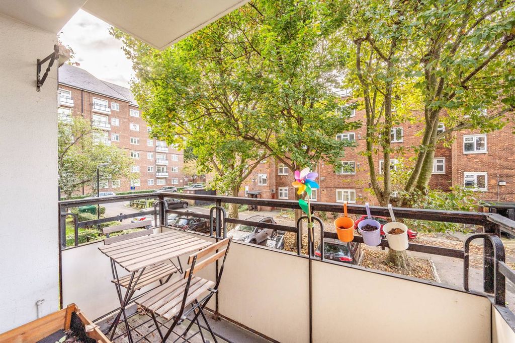 Property photo 3 of 15