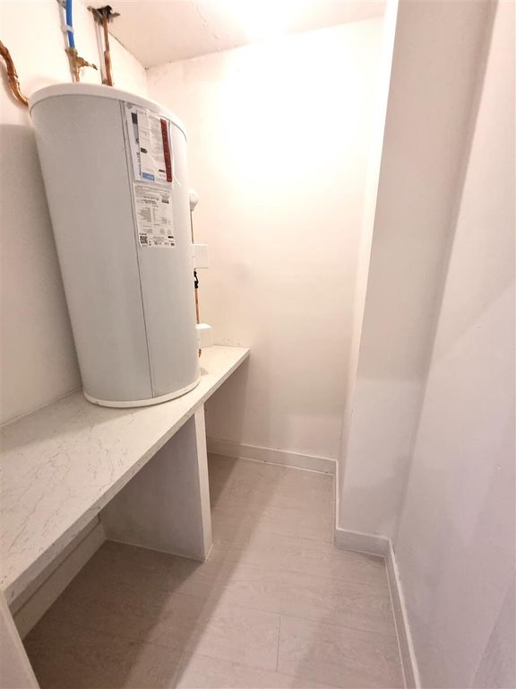 Property photo 3 of 8 Utility