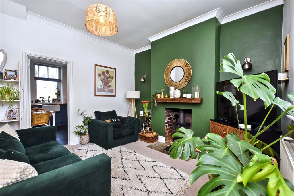 Property photo 2 of 22 Picture No. 10