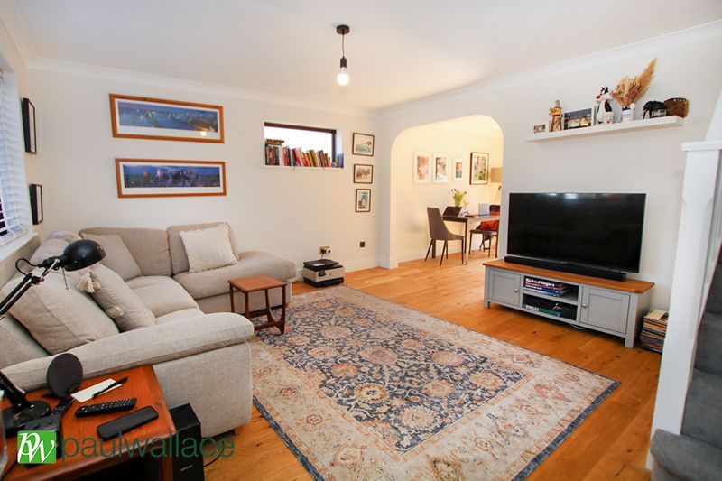Property photo 2 of 12 Lounge