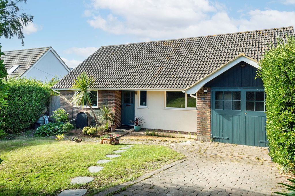 Property photo 3 of 19