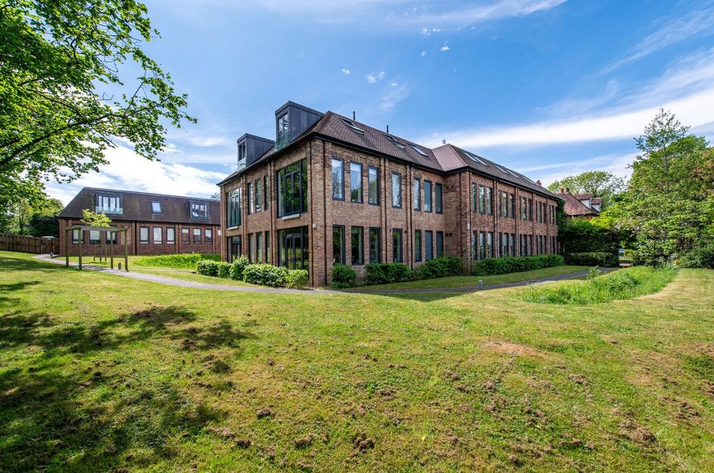 Property photo 1 of 12 External