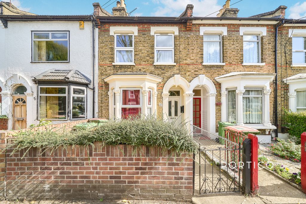 Property photo 1 of 16
