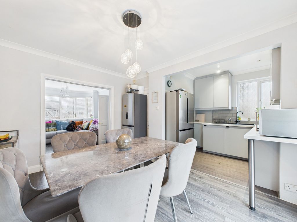 Property photo 3 of 22 4776513