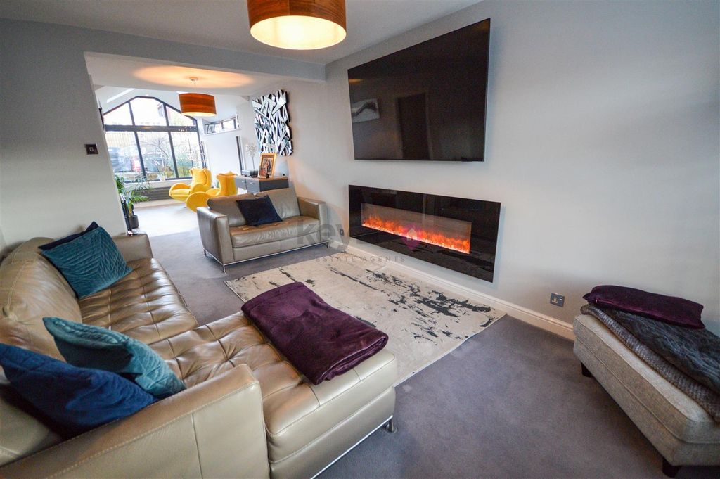 Property photo 3 of 32 Dsc_0065-2.Jpg