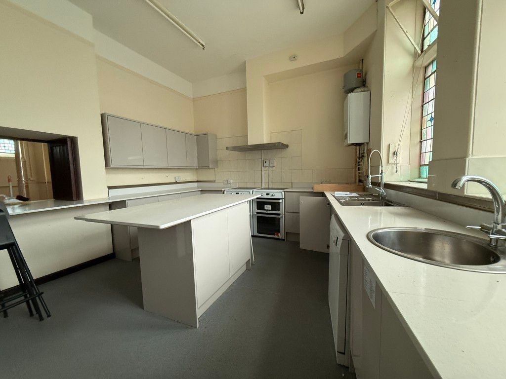 Property photo 3 of 13 Kitchen Area