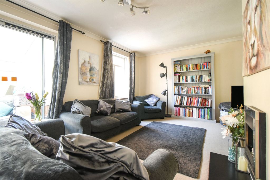 Property photo 2 of 14 Picture No. 05