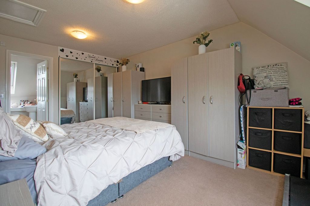 Additional image 14 of 3 bed property for saleFalcon Grove, Gainsborough DN21